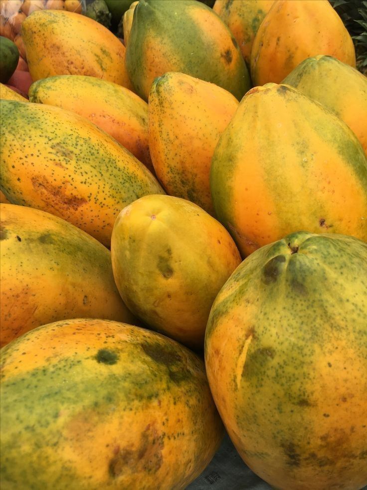 Green Fields Grade A Farm Fresh Red Pawpaw - Large (2kg) - Bulk