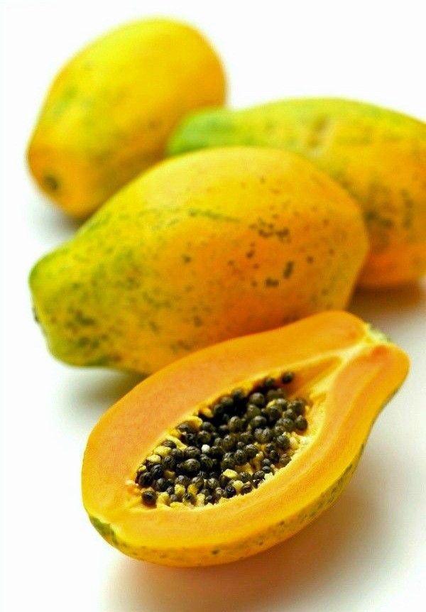 FreshFarm Grade B Fresh Red Pawpaw - Large (2kg) - Loose