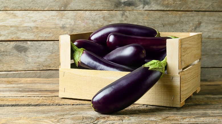 Organic Valley Grade A Fresh Fresh Eggplant - Small (250g)