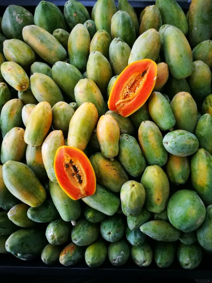 Nature Fresh Grade A Ripe Red Pawpaw - Medium (1kg) - Bulk