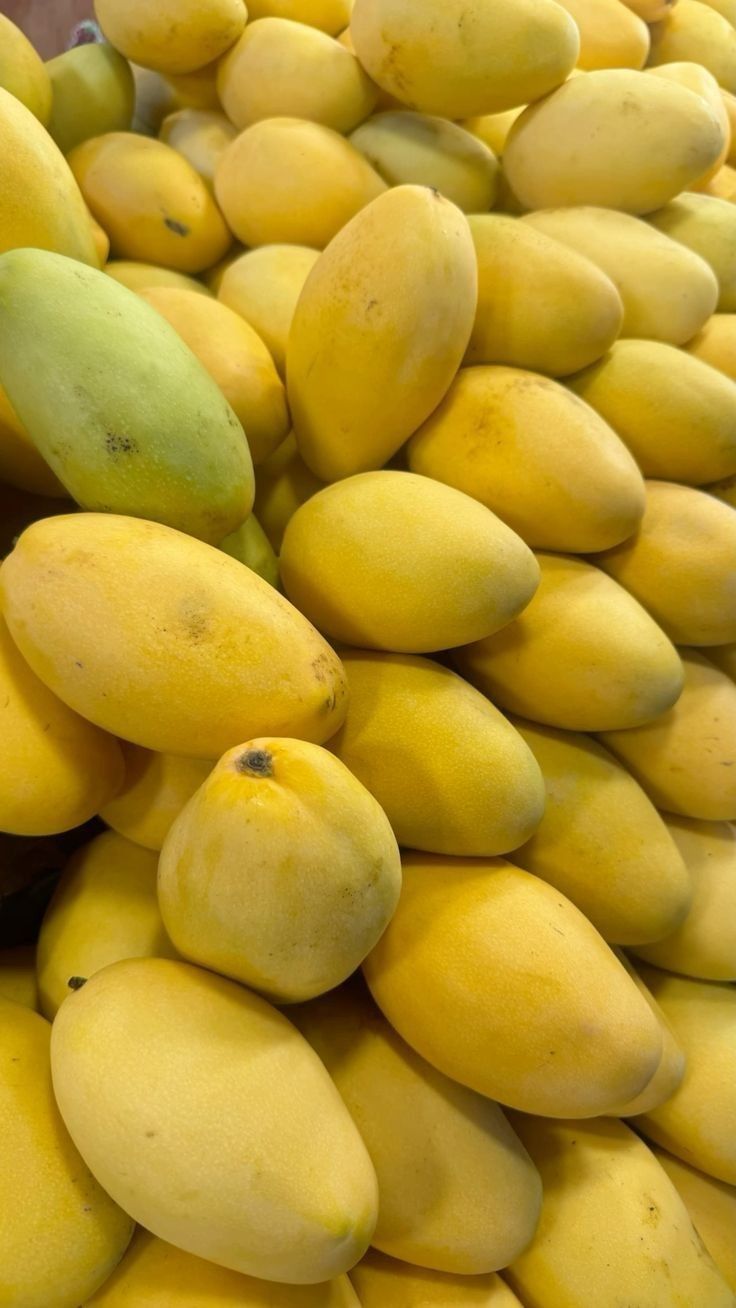 Organic Valley Grade B Dried Fresh Mangoes - Extra Large (2kg)